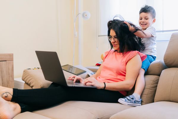 Travailler à distance depuis village du Sud santé