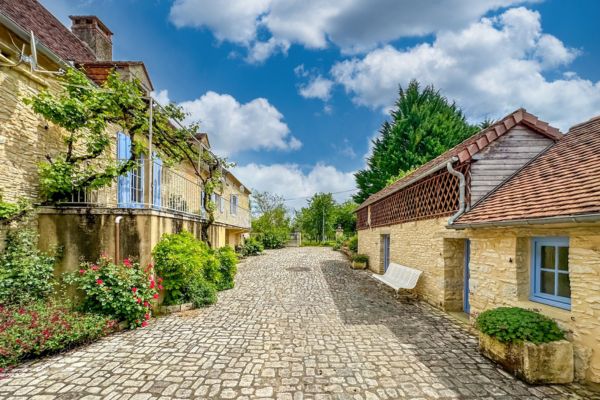 art de vivre raffiné en Dordogne village