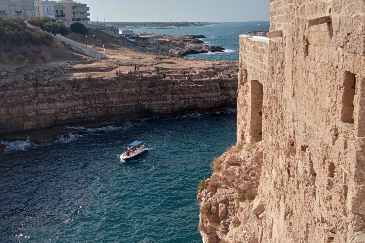 calanques cachées de Méditerranée
