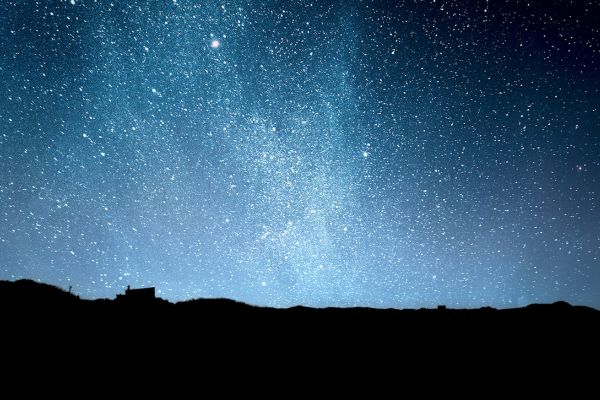 observant les étoiles