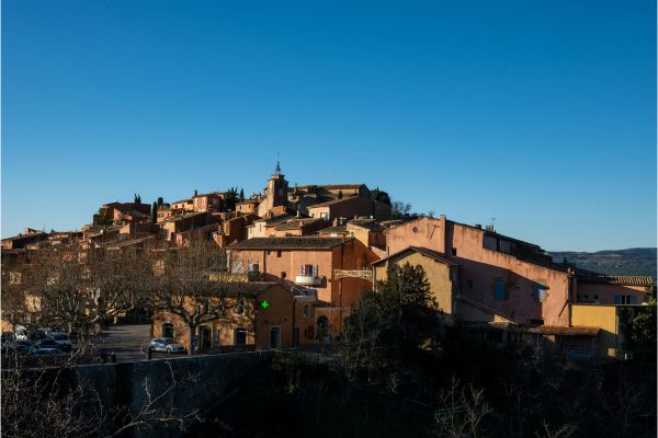 villages médiévaux figés temps