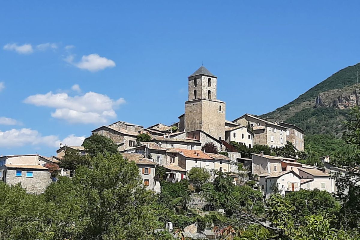 villages perchés dans les Alpes de Haute-Provence
