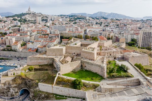 calanques et les espaces naturels