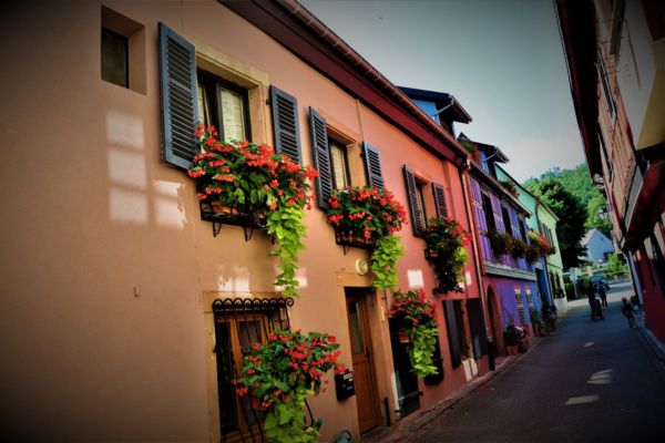 histoire gravée murs