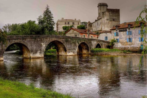 pont médiéval Dordogne