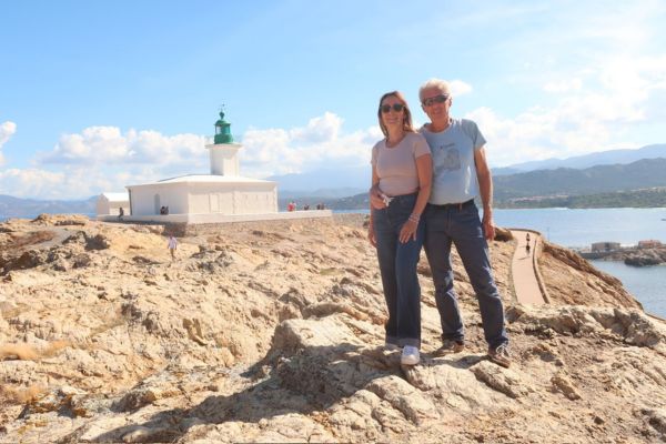 visiter les falaises et criques secrètes de Cassis