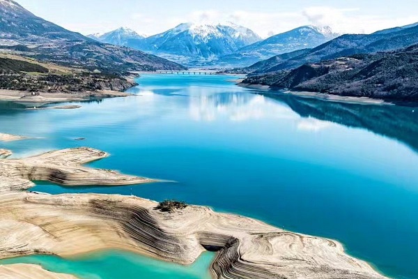 Paysages révélés par la lumière alpine