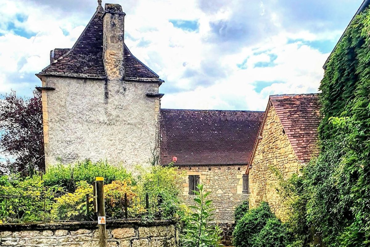 bâtisseurs médiévaux en Dordogne