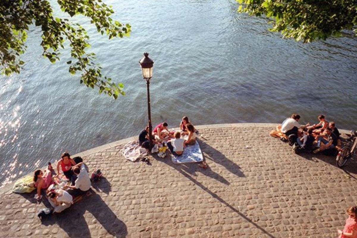 pique-nique Seine à Paris