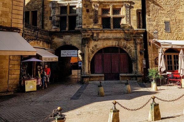Sarlat-Canéda