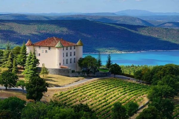 Le lac de Sainte-Croix