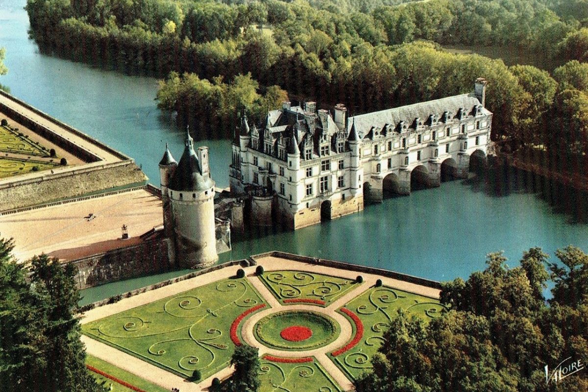 monuments anciens Centre-Val de Loire