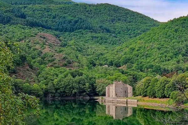 pays de Castanet-le-Haut